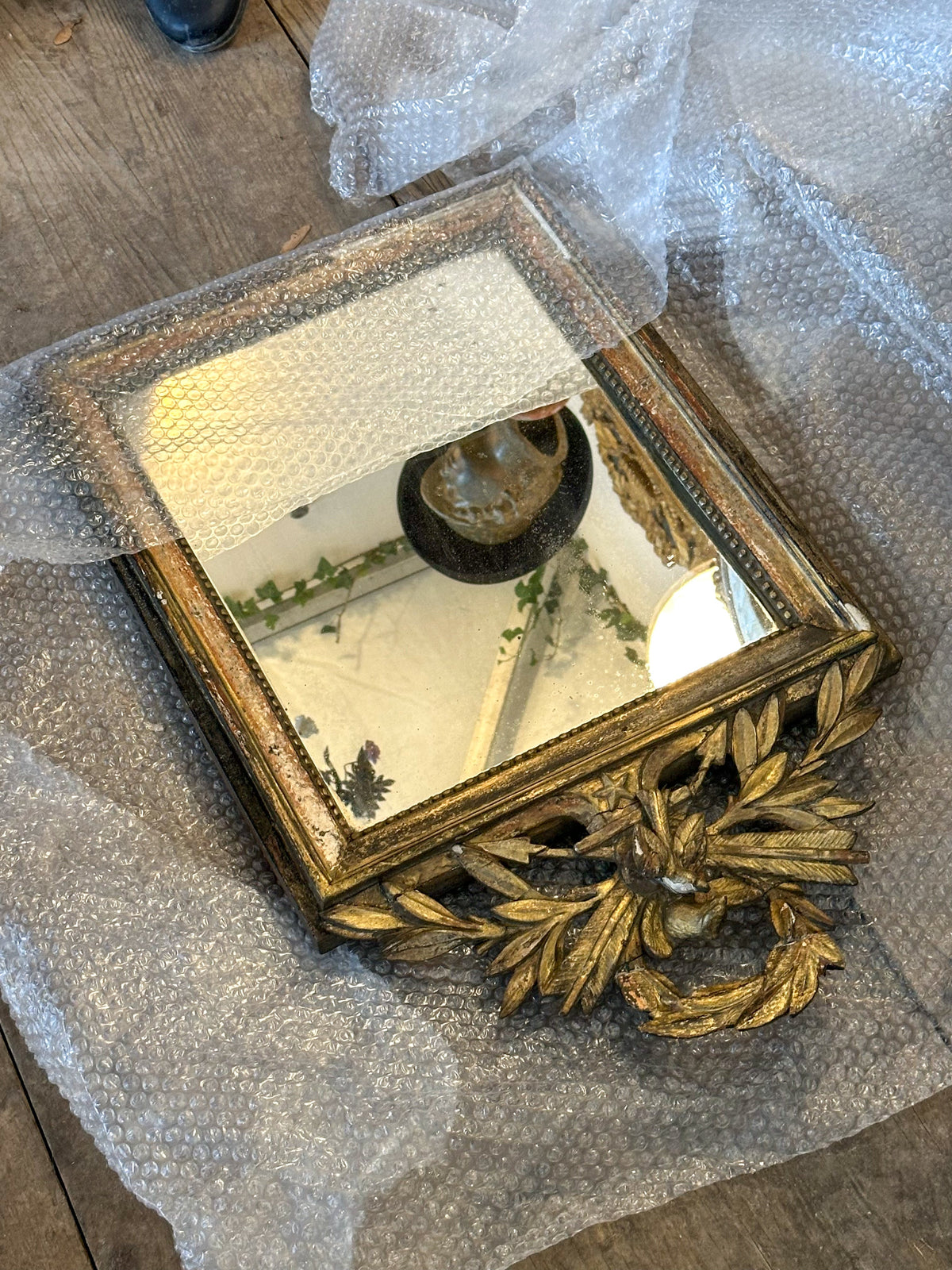 Mirrors & Frames